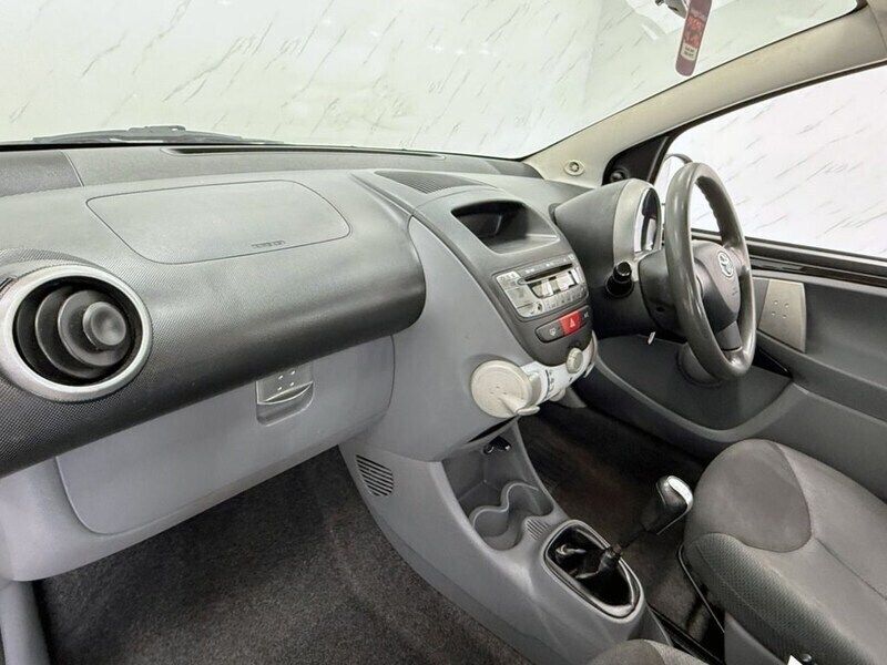 Black Used 2006 Toyota Aygo Hatchback | £1,295 (Fair price) - Image 1/4