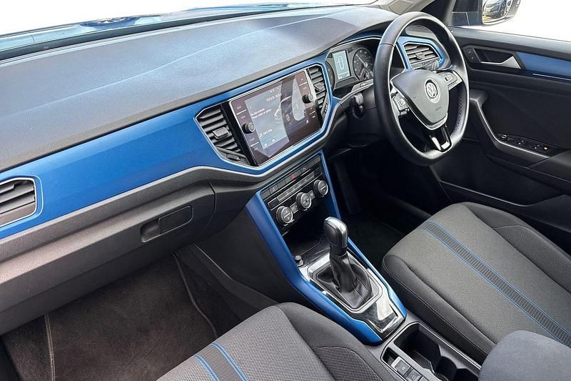 Used VW T-Roc Design 150 HP (110 kW) 2021 Blue SUV