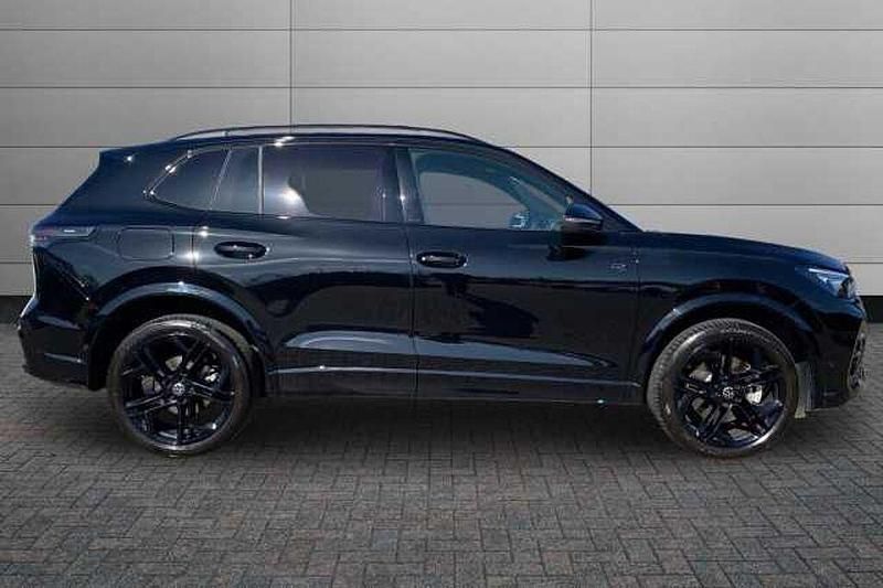 Used VW Tiguan Black Edition 204 HP (150 kW) 2025 Grenadilla black SUV