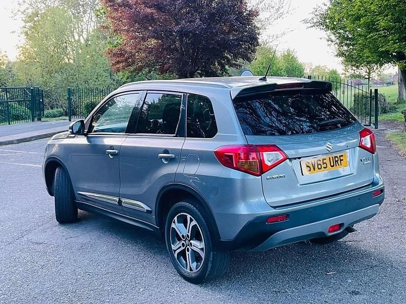 Second-hand Suzuki Vitara SZ5 120 CP (88 kW) 2015 Gri SUV