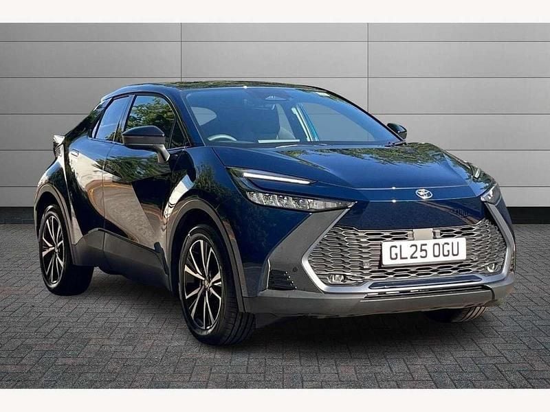 Blue Used 2025 Toyota C-HR Design SUV | £31,995 (Fair price) - Image 1/2