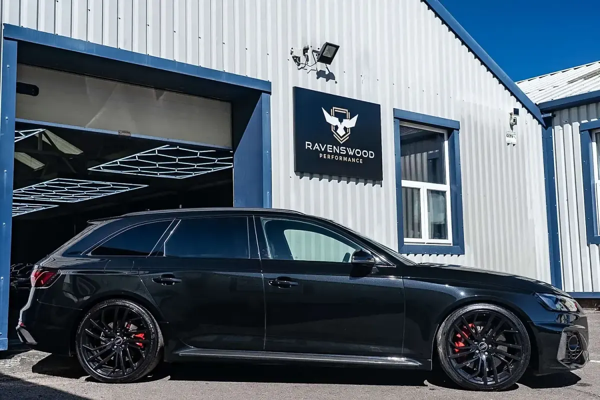 Used Audi RS4 Comfort 450 HP (330 kW) 2023 Black Estate
