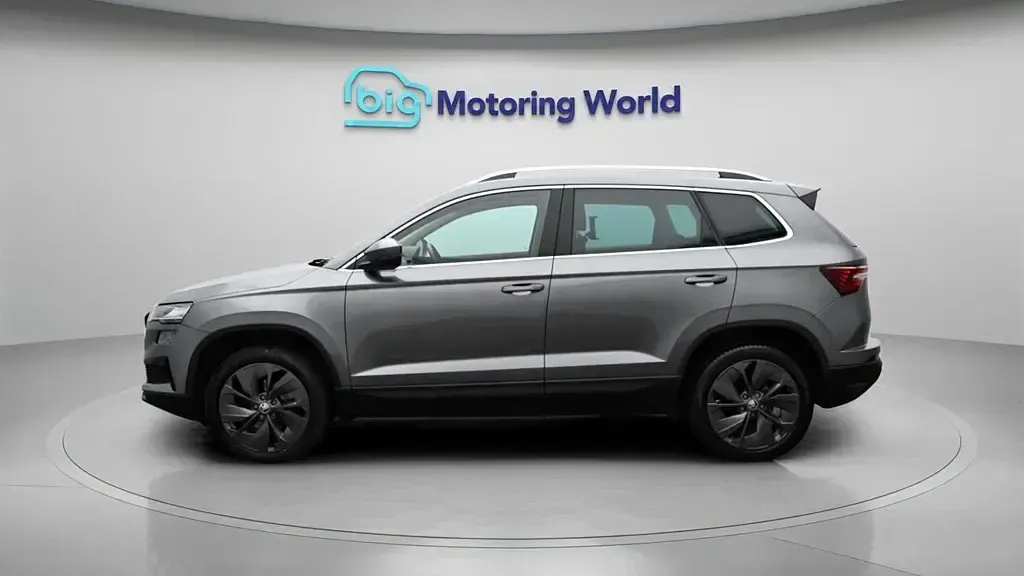 Usado Skoda Karoq SE L 110 CV (80 kW) 2023 Gris SUV