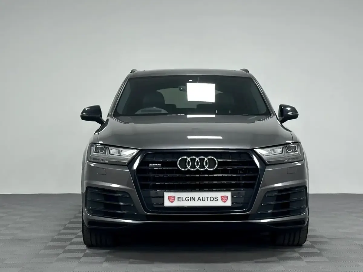 Usado Audi Q7 Black Edition 286 CV (210 kW) 2019 Gris SUV