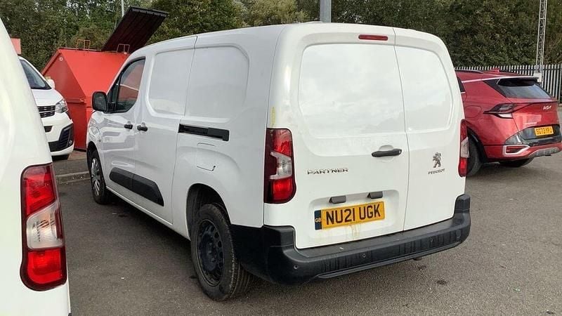 Used Peugeot Partner 2021 White MPV