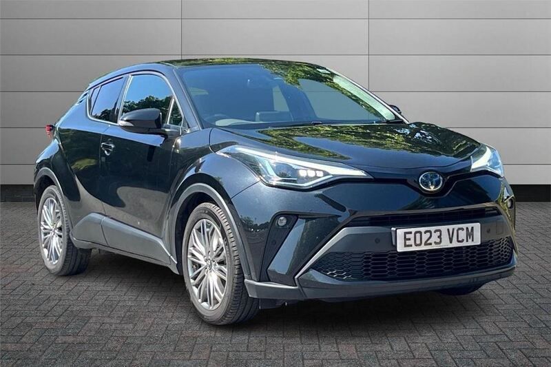 Eclipse black Used 2023 Toyota C-HR SUV | £21,495 (A bit pricey) - Image 1/4