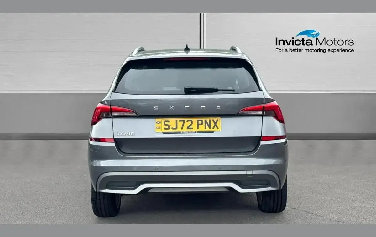 Used Skoda Kamiq SE L Executive 110 HP (80 kW) 2023 Graphite grey metallic SUV