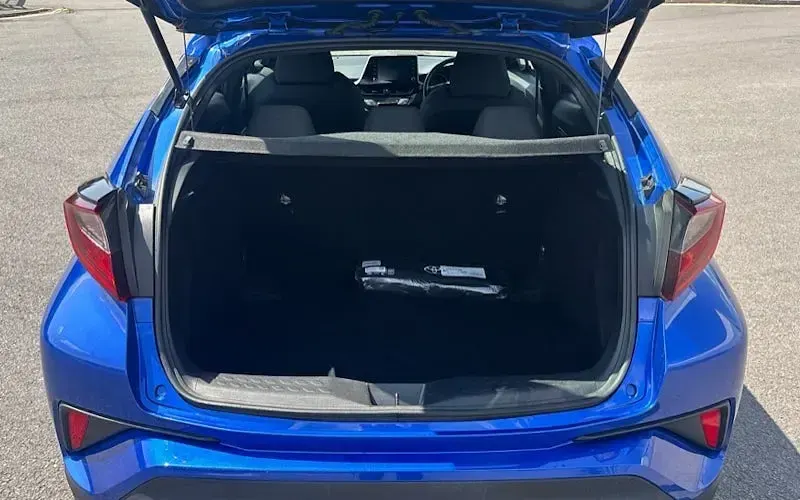 Used Toyota C-HR 122 HP (89 kW) 2021 Blue SUV