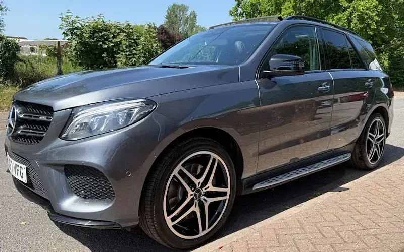 Käytetty Mercedes GLE43 AMG Premium Plus 367 HP (269 kW) 2017 Harmaa Katumaasturi