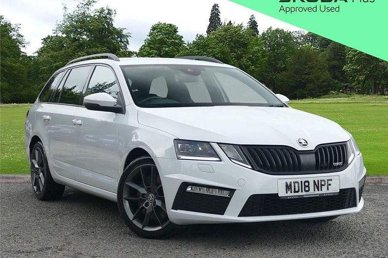White Used 2018 Skoda Octavia vRS Estate | £15,995 (Good price) - Image 1/4