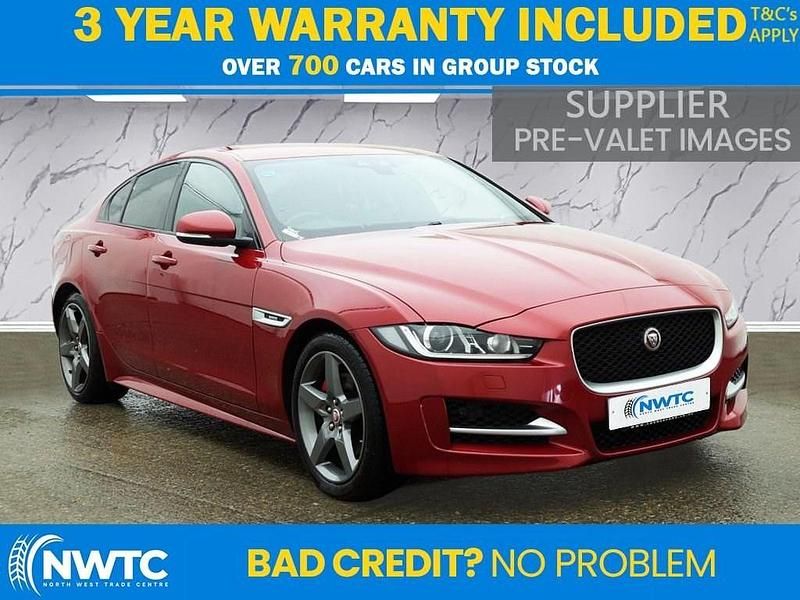 Used Jaguar XE R-Sport 180 HP (132 kW) 2016 Red Sedan