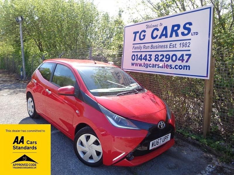 Red Used 2017 Toyota Aygo X-play Hatchback | £5,995 (Good price) - Image 1/4