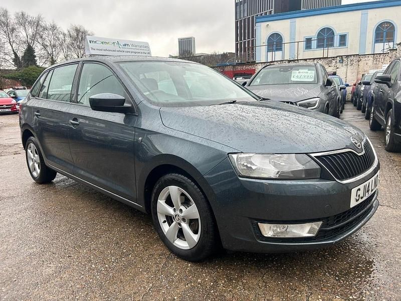 Grey Used 2014 Skoda Rapid SE Hatchback | £3,490 (Fair price) - Image 1/3
