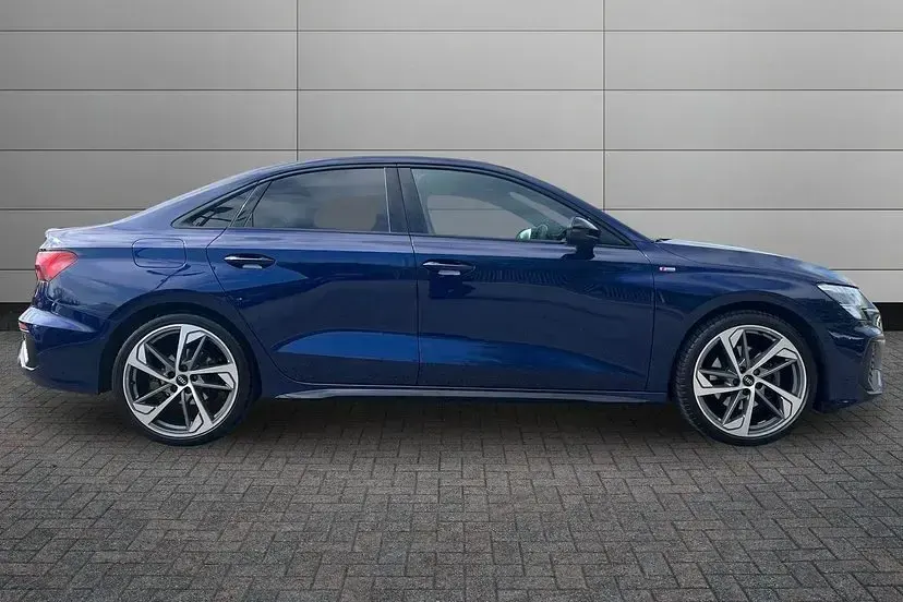 Used Audi A3 Black Edition 150 HP (110 kW) 2024 Blue Sedan