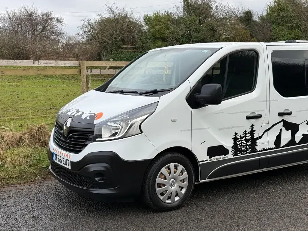 Used Renault Trafic Business 2016 White MPV