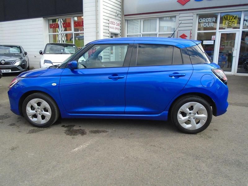 Used Suzuki Swift 2024 Blue Hatchback