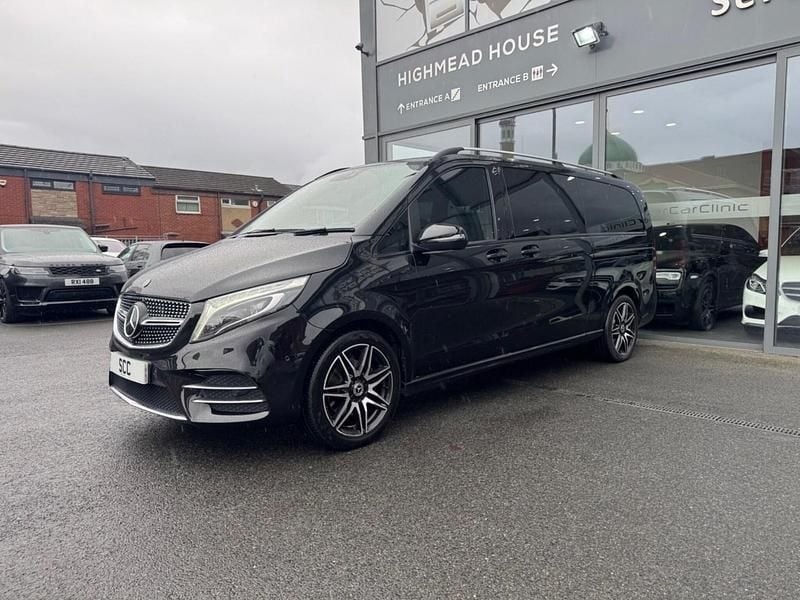 Used Mercedes V250 AMG line 2018 Black MPV