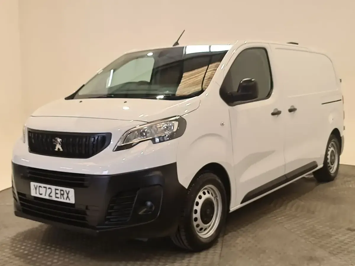 Used Peugeot Expert Premium 100 HP (73 kW) 2022 White Van