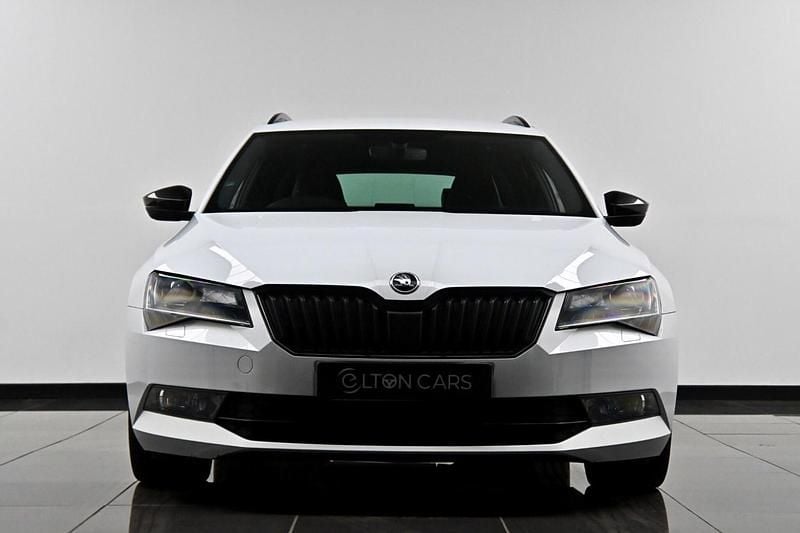 Used Skoda Superb SportLine 150 HP (110 kW) 2018 White Estate