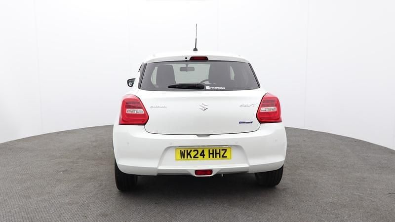 Used Suzuki Swift SZ-L 83 HP (61 kW) 2024 White Hatchback