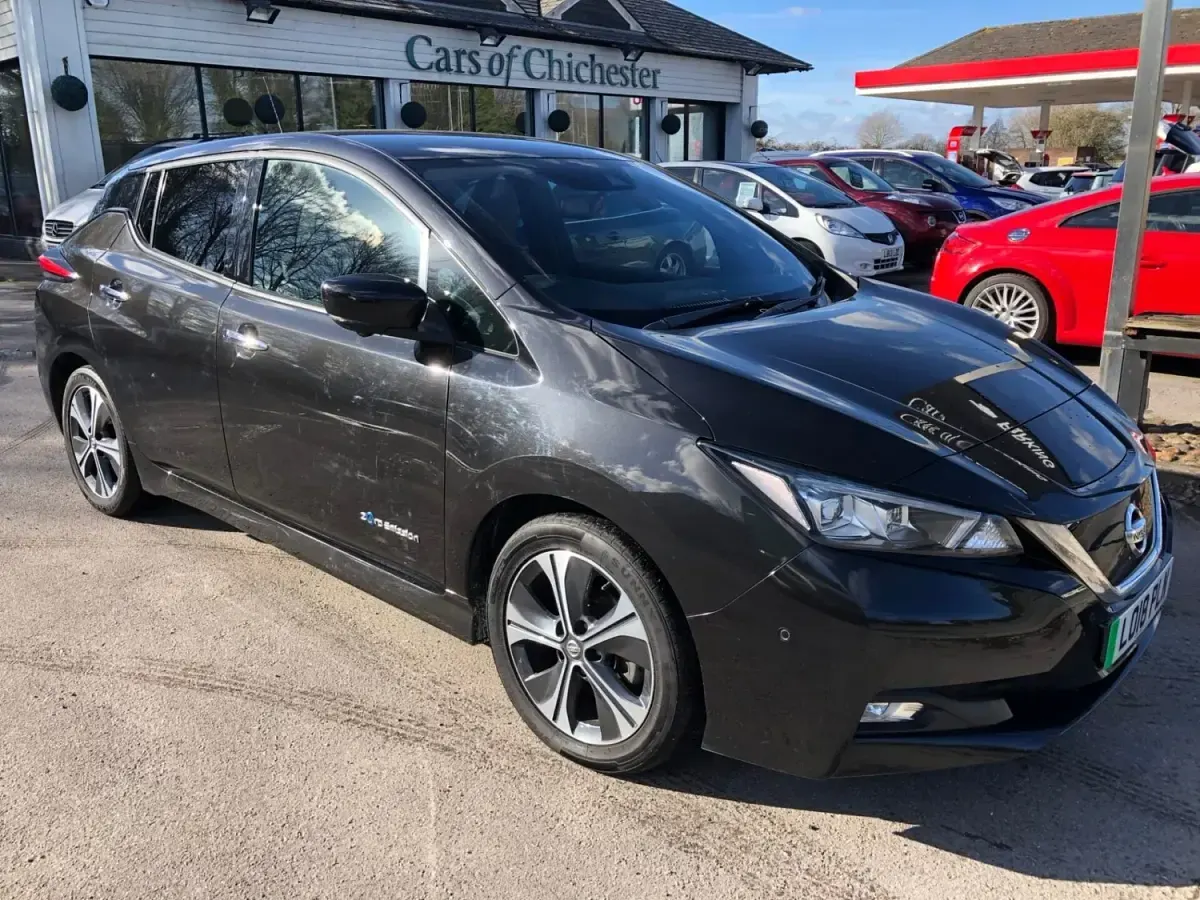 Gebraucht Nissan Leaf Tekna 110 kW (150 PS) 2018 Schwarz Kleinwagen
