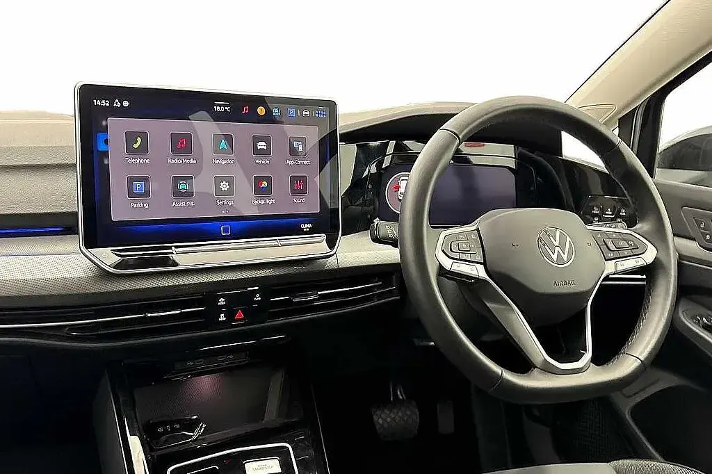 Used VW Golf VIII 150 HP (110 kW) 2025