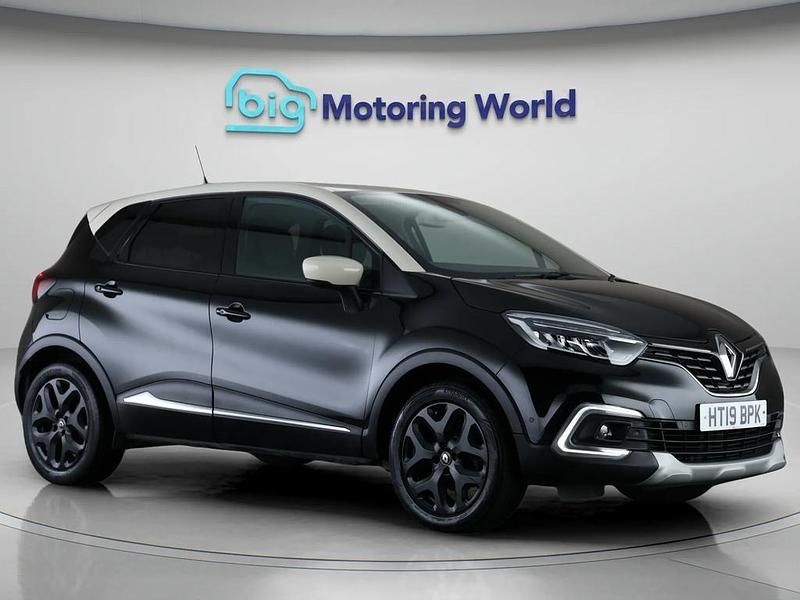 Black/cream Used 2019 Renault Captur GT-Line SUV | £9,100 (Fair price) - Image 1/4