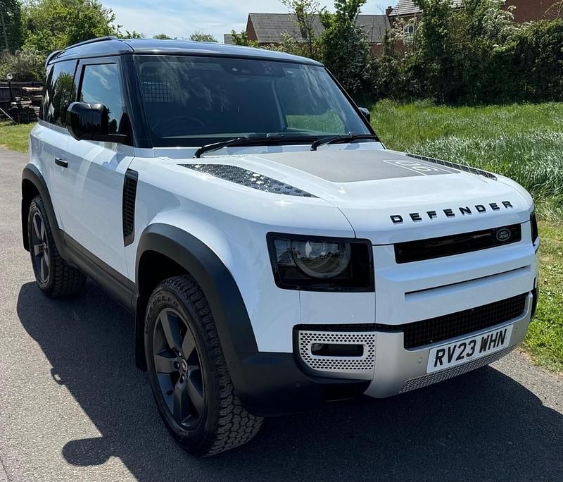 Usado Land Rover Defender 2023 Branco SUV