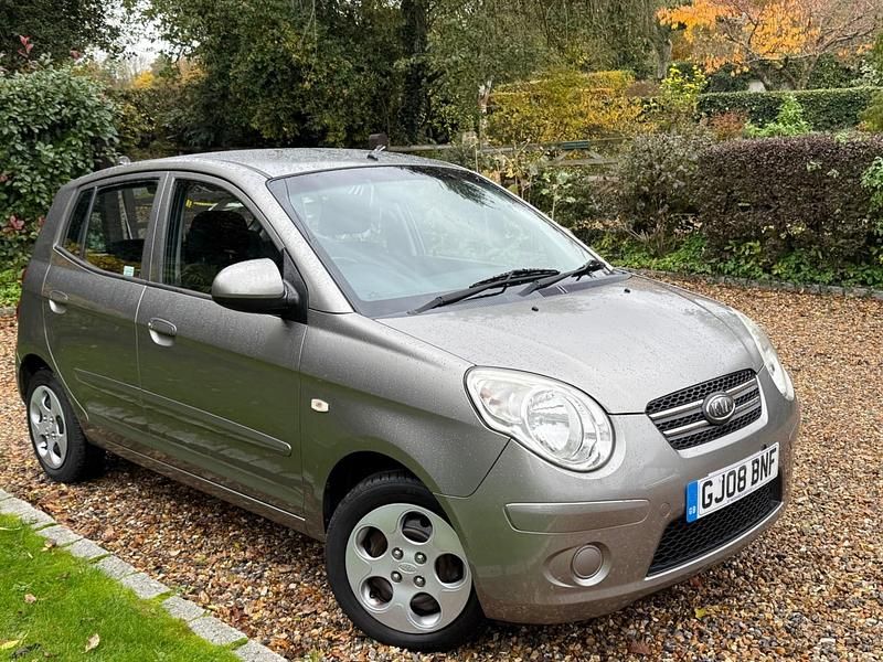 Used Kia Picanto 64 HP (47 kW) 2008 Silver Hatchback