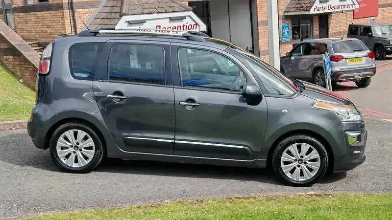 Używany Citroën C3 Picasso Exclusive 100 KM (73 kW) 2015 Szary Minivan