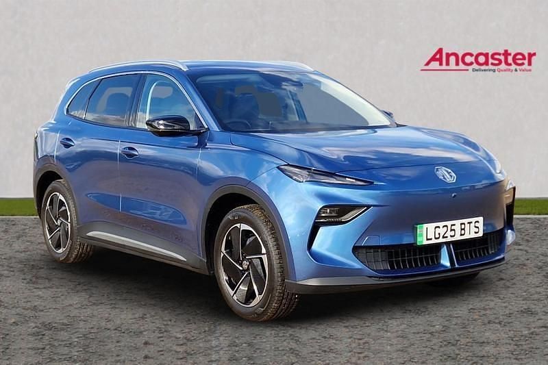 Blue Used 2025 MG MG5 EV Trophy Estate | £24,295 - Image 1/4