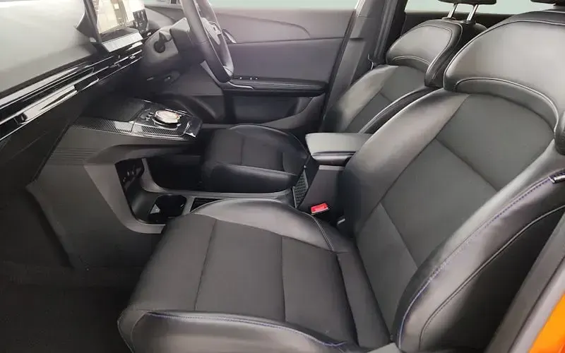 Used MG MG4 EV Trophy 150 kW (204 HP) 2025 Hatchback