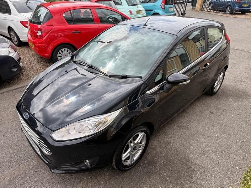 Used Ford Fiesta Zetec 82 HP (60 kW) 2013 Panther black Hatchback