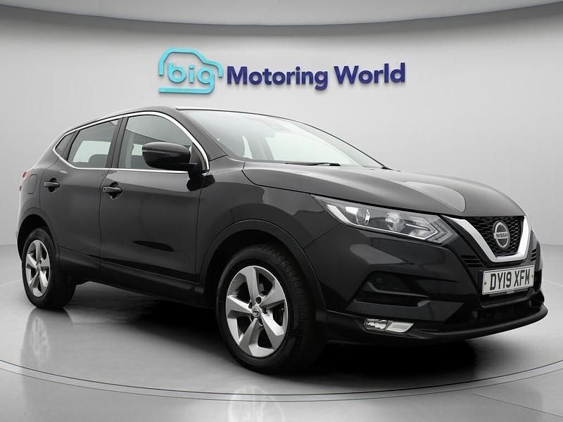 Black Used 2019 Nissan Qashqai Acenta Premium SUV | £10,100 (Good price) - Image 1/4