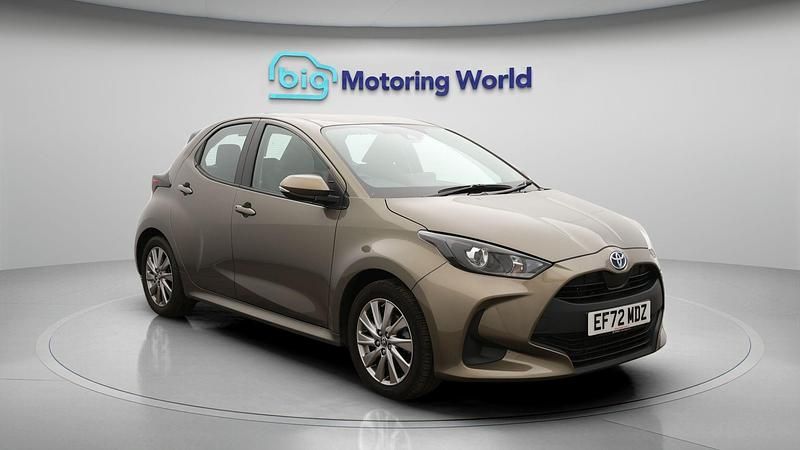 Used Toyota Yaris Hybrid 116 HP (85 kW) 2022 Bronze Hatchback