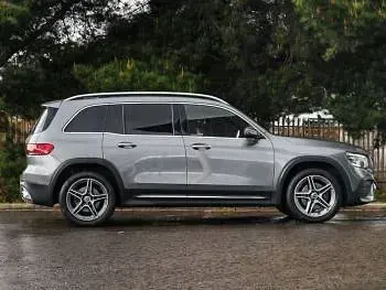 Second-hand Mercedes GLB200 AMG Line Premium 163 CP (119 kW) 2022 Gri SUV