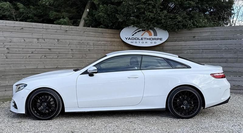 Used Mercedes E300 AMG line 245 HP (180 kW) 2018 White Coupe