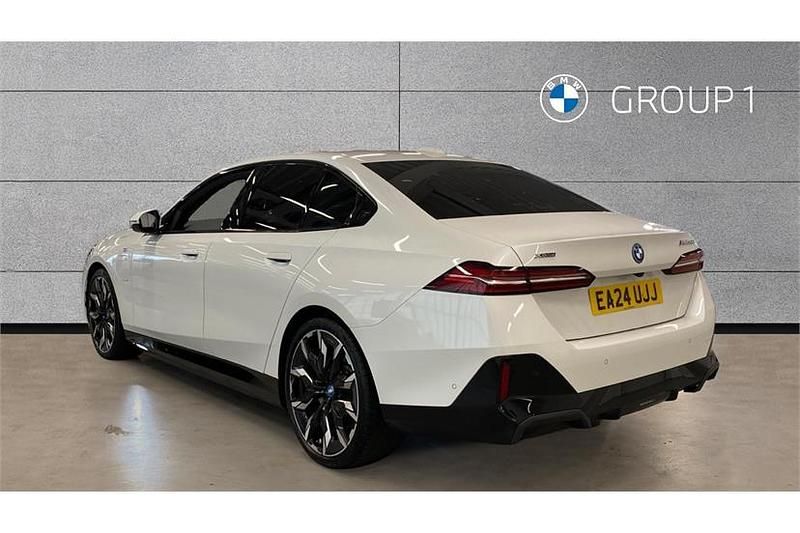 Used BMW 550e M Sport 489 HP (359 kW) 2024 White Sedan