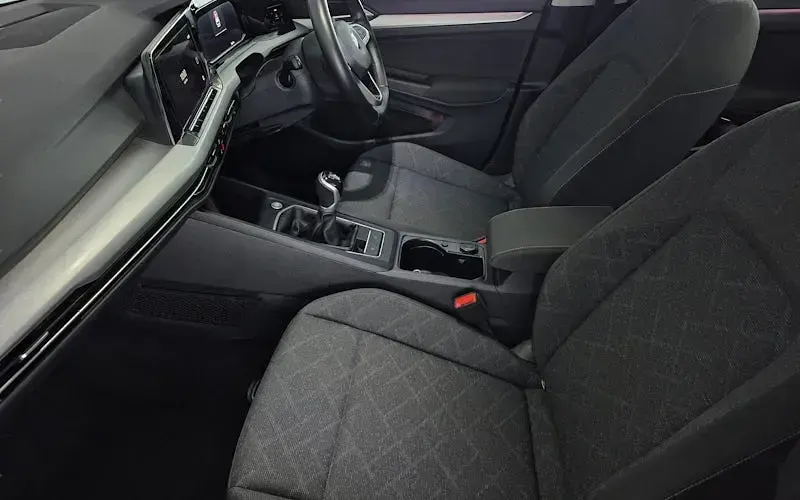 Used VW Golf VIII Life 150 HP (110 kW) 2024 Hatchback