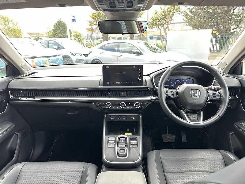 Used Honda CR-V Advance 184 HP (135 kW) 2024 Red SUV