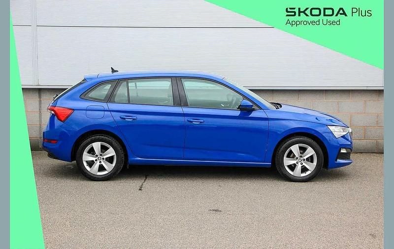 Used Skoda Scala SE 94 HP (69 kW) 2022 Energy blue Hatchback