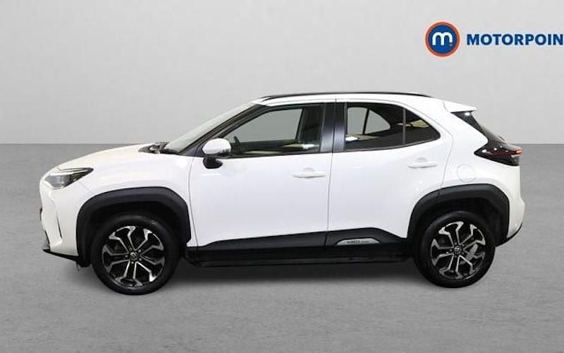 Used Toyota Yaris Hybrid Design 116 HP (85 kW) 2026 Estate