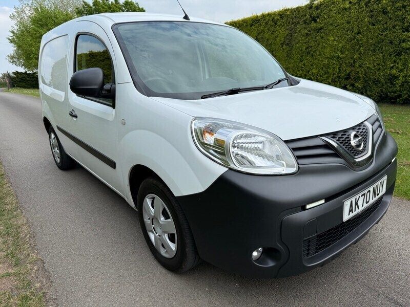 White Used 2020 Nissan NV250 Acenta Van | £7,995 (A bit pricey) - Image 1/3