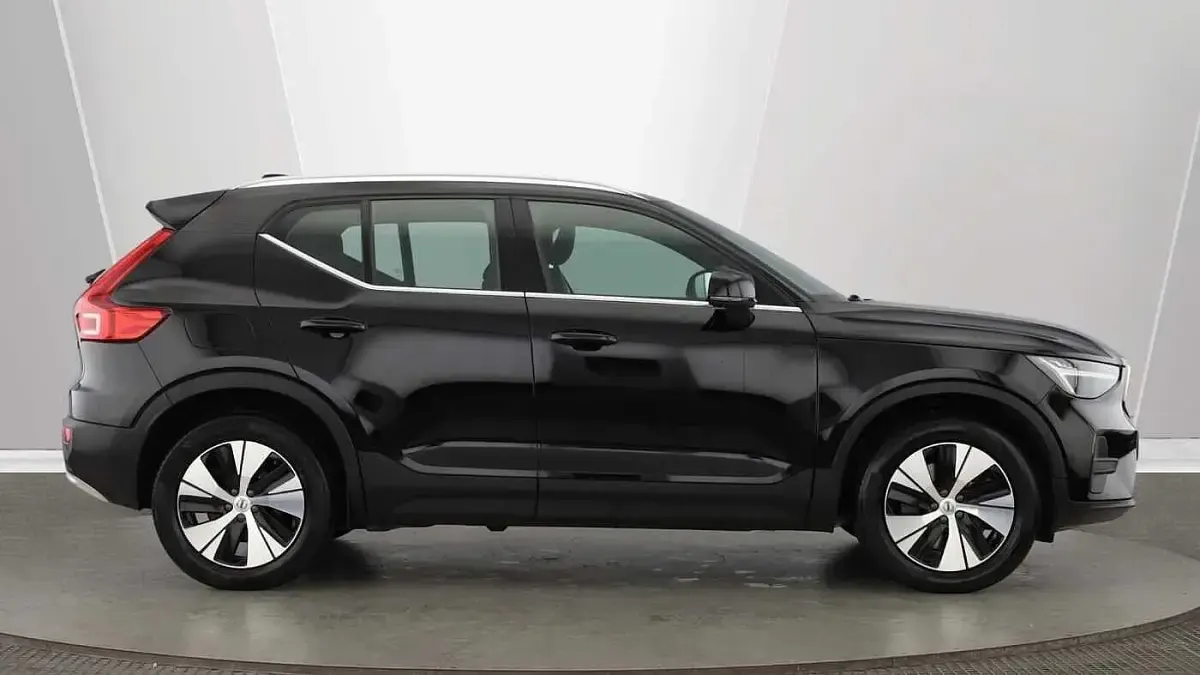 Used Volvo XC40 Core 208 HP (152 kW) 2023 Black SUV
