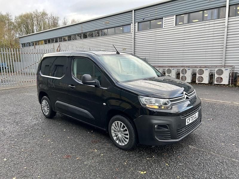 Black Used 2021 Citroën Berlingo MPV | £7,495 (Good price) - Image 1/4
