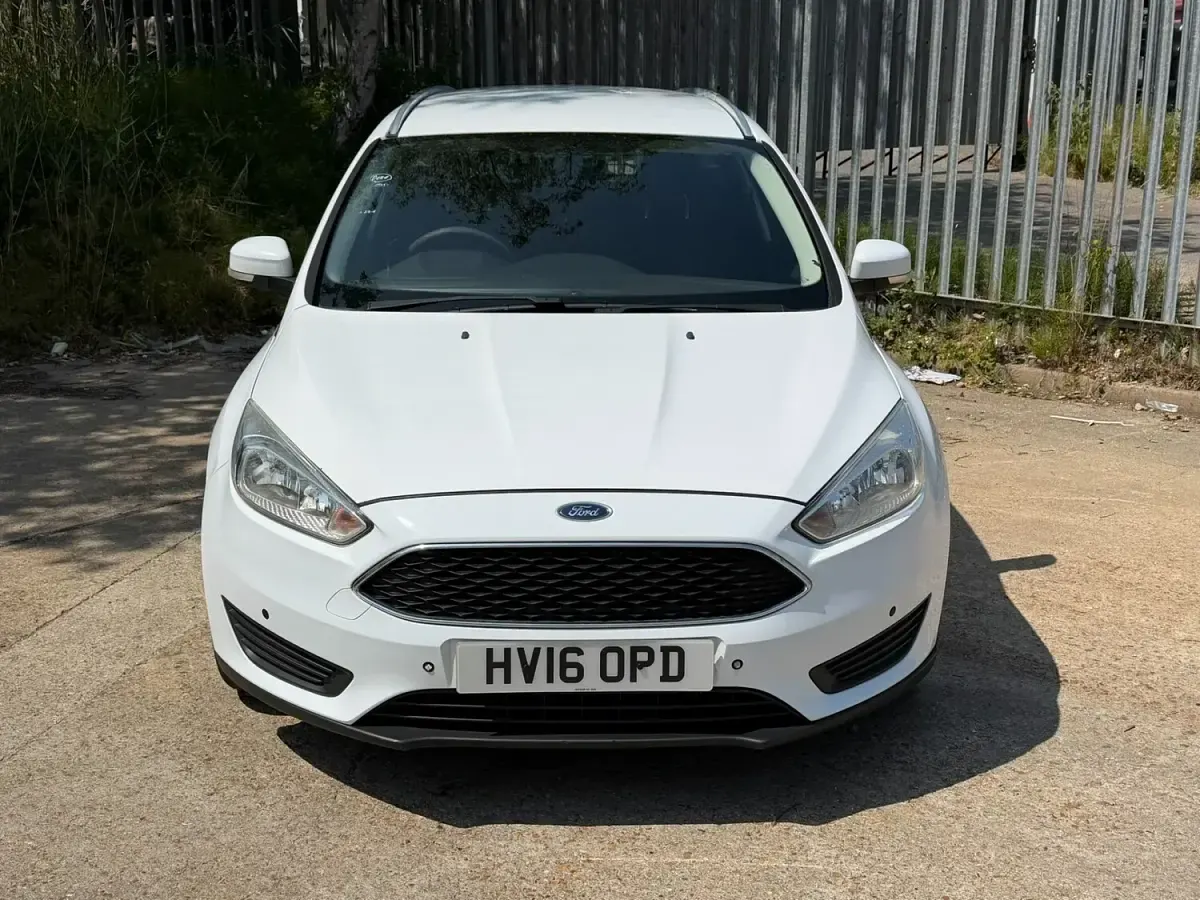 Used Ford Focus Style 120 HP (88 kW) 2016 White Estate