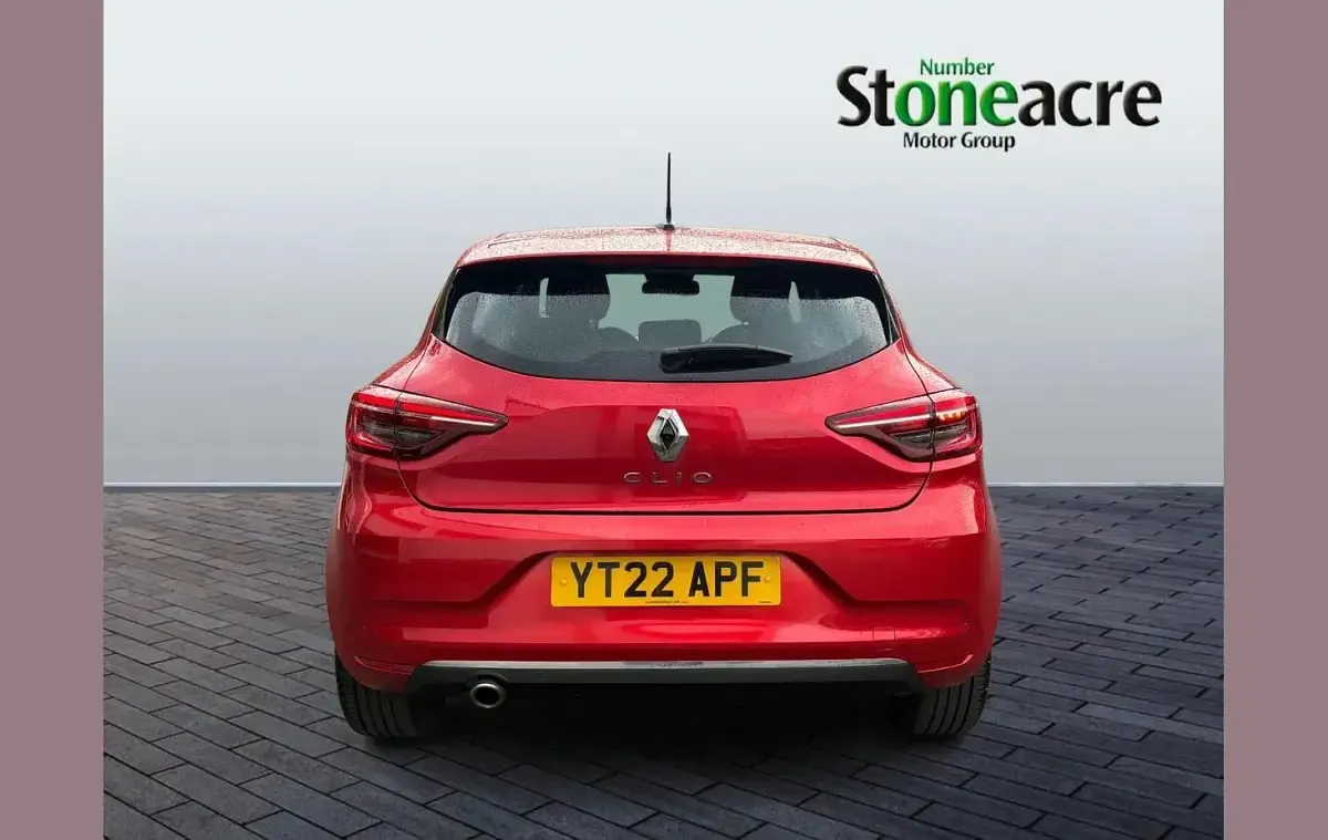 Used Renault Clio SE 88 HP (64 kW) 2022 Red Hatchback