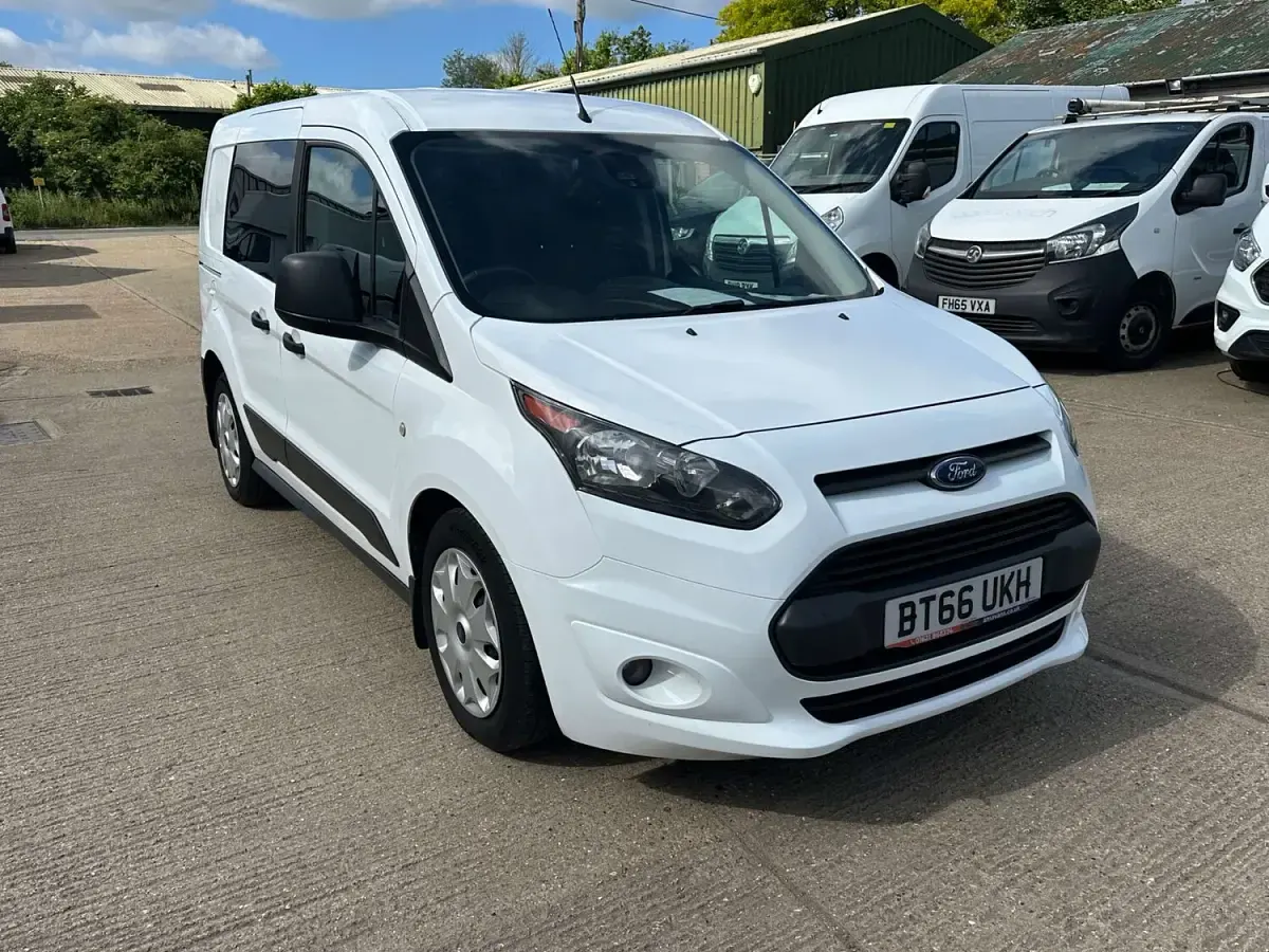 Used Ford Transit Connect Trend 100 HP (73 kW) 2016 White MPV