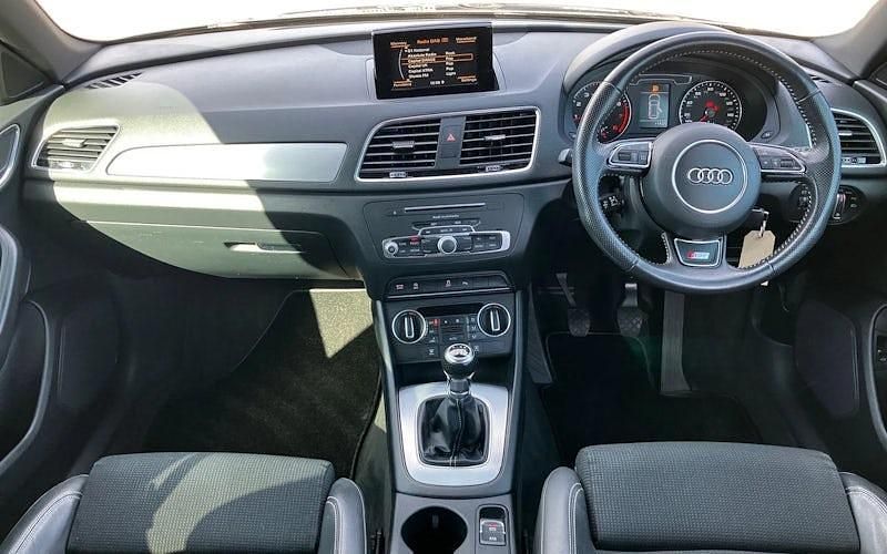 Begagnad Audi Q3 S-Line 150 HK (110 kW) 2018 Grå SUV