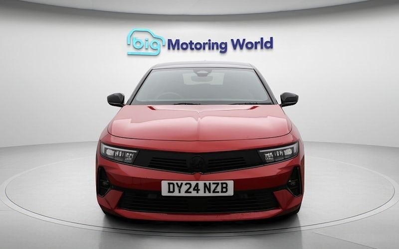 Used Vauxhall Astra S 131 HP (96 kW) 2024 Red Estate